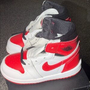 New Toddler  Jordan 1s Red and White High-Top Sneakers